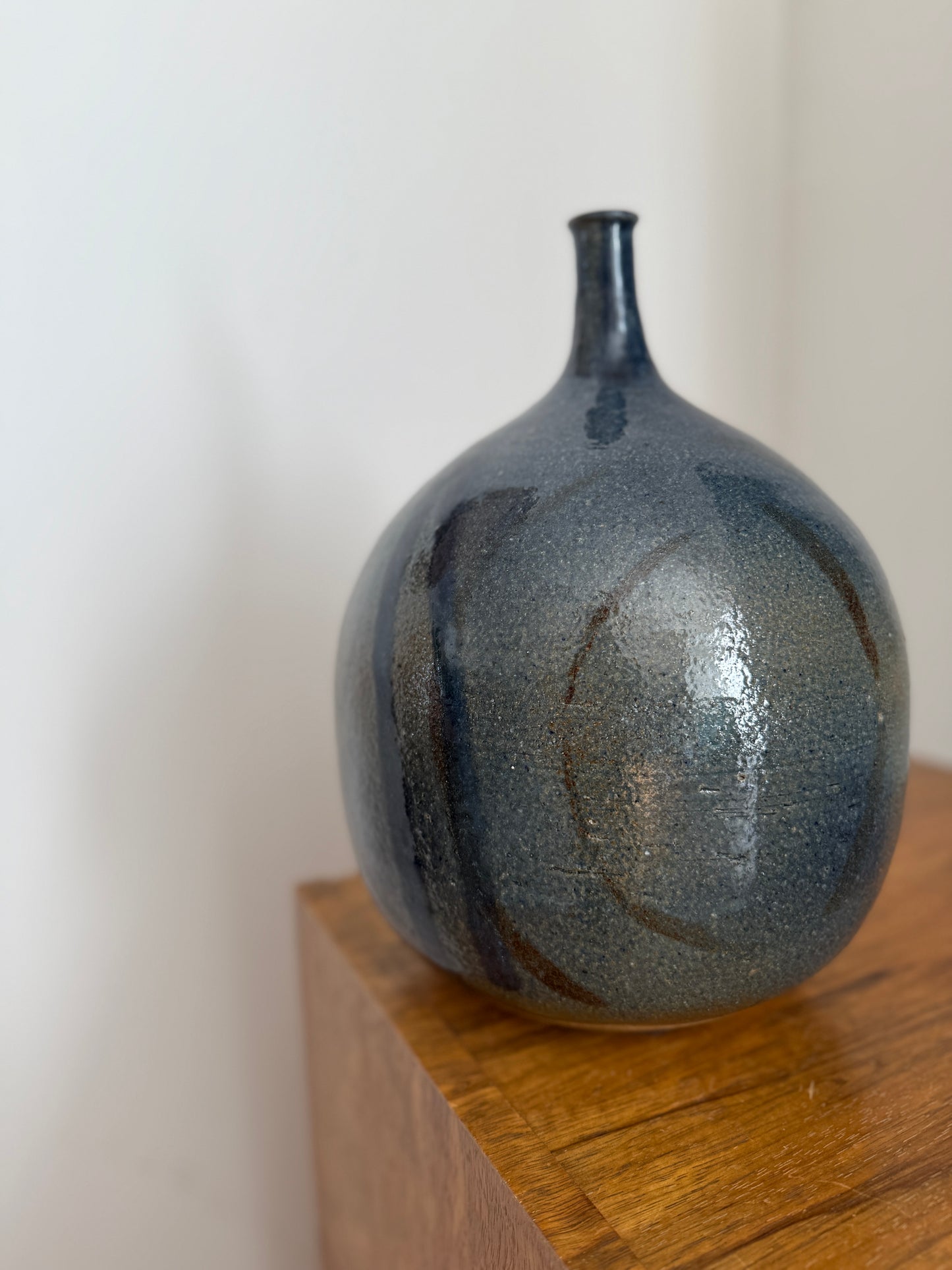 Stunning Studio Pottery Sculpture/Vase